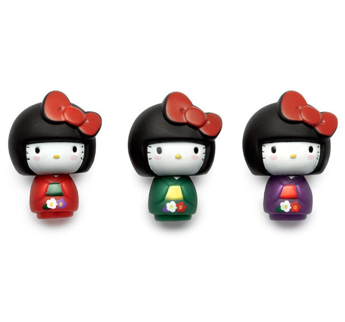 Hello Kitty Set of Three Vinyl Figures * museum product